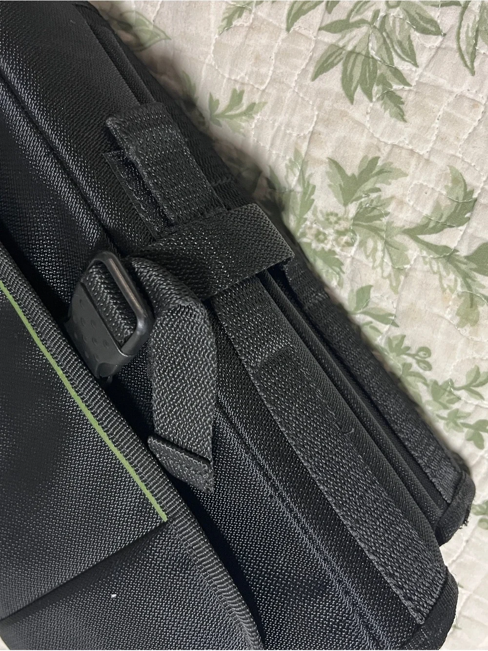 Solo Tech Collection Check Fast Security Multi Purpose Case Bag Carrier Luggage